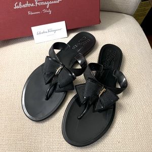 Salvatore Ferragamo Jelly Loto Bali Bow Sandals